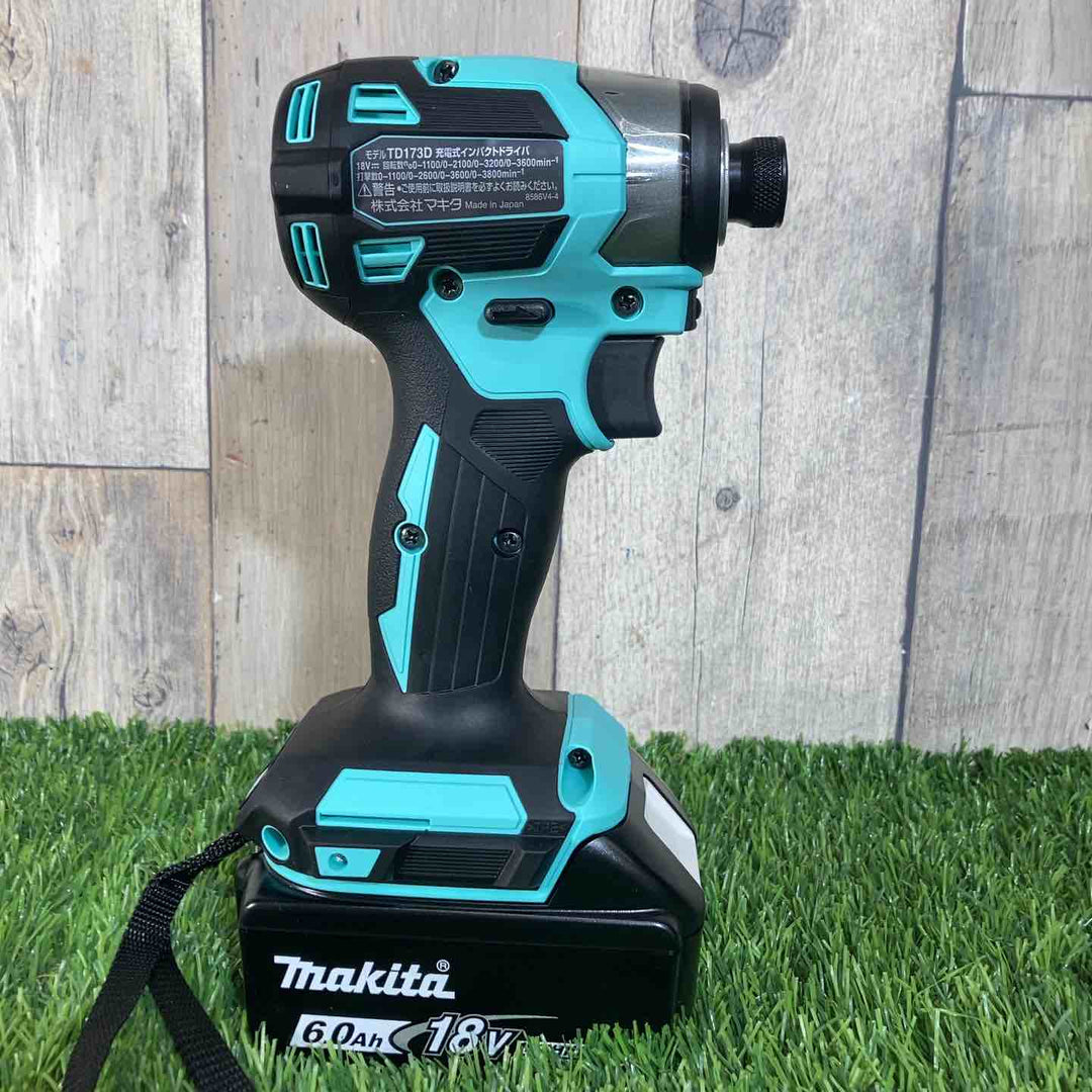 ★マキタ(makita) 18Vコードレスインパクトドライバ TD173DGXTB ターコイズブルー 側面シールに破れ有【戸田店】