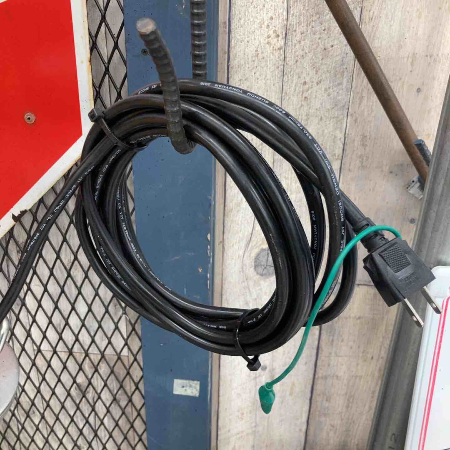 中古品】リョービ RYOBI ウインチ (4mm×21m付) WI-62 リモコン付き
