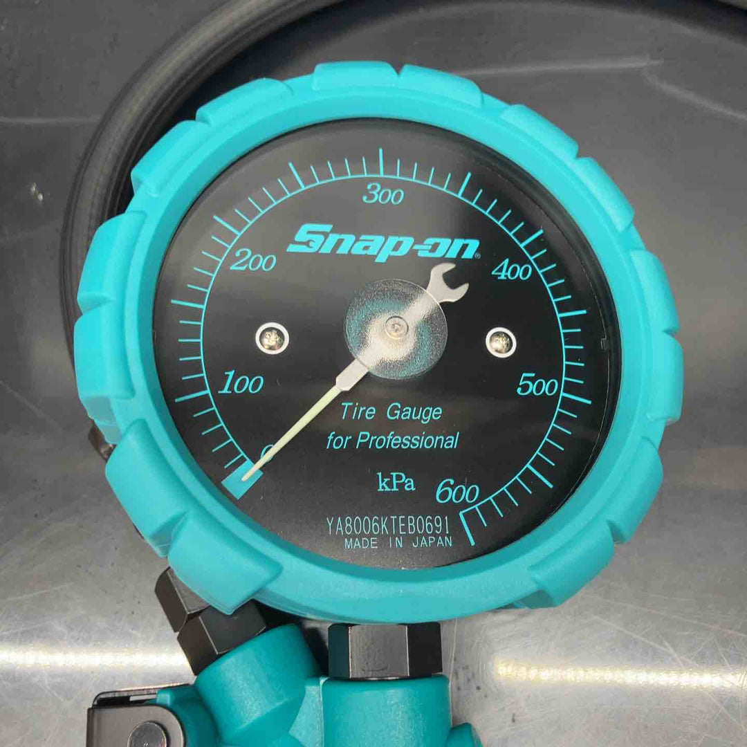 スナップオン/Snap-on エアゲージ タイヤゲージ YA8006KTEB 測定範囲：最大600kPa【川越店】