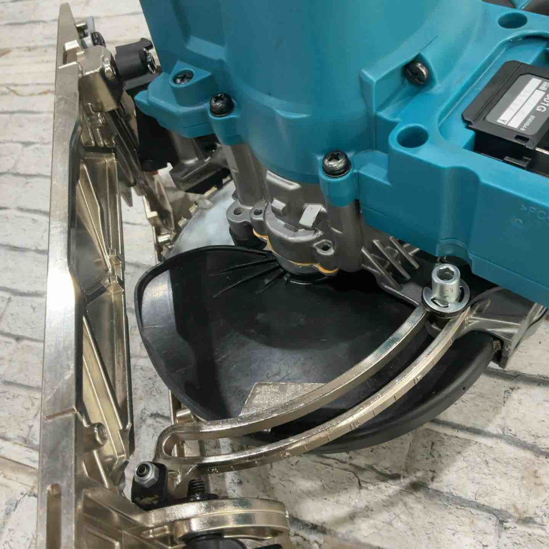 ★マキタ(makita) コードレス丸のこ HS001GZ【川口店】