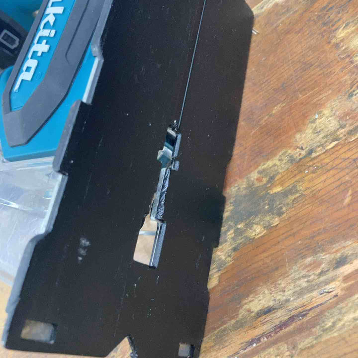 ◇マキタ(makita) コードレスボードカッタ SD140DZ【柏店】