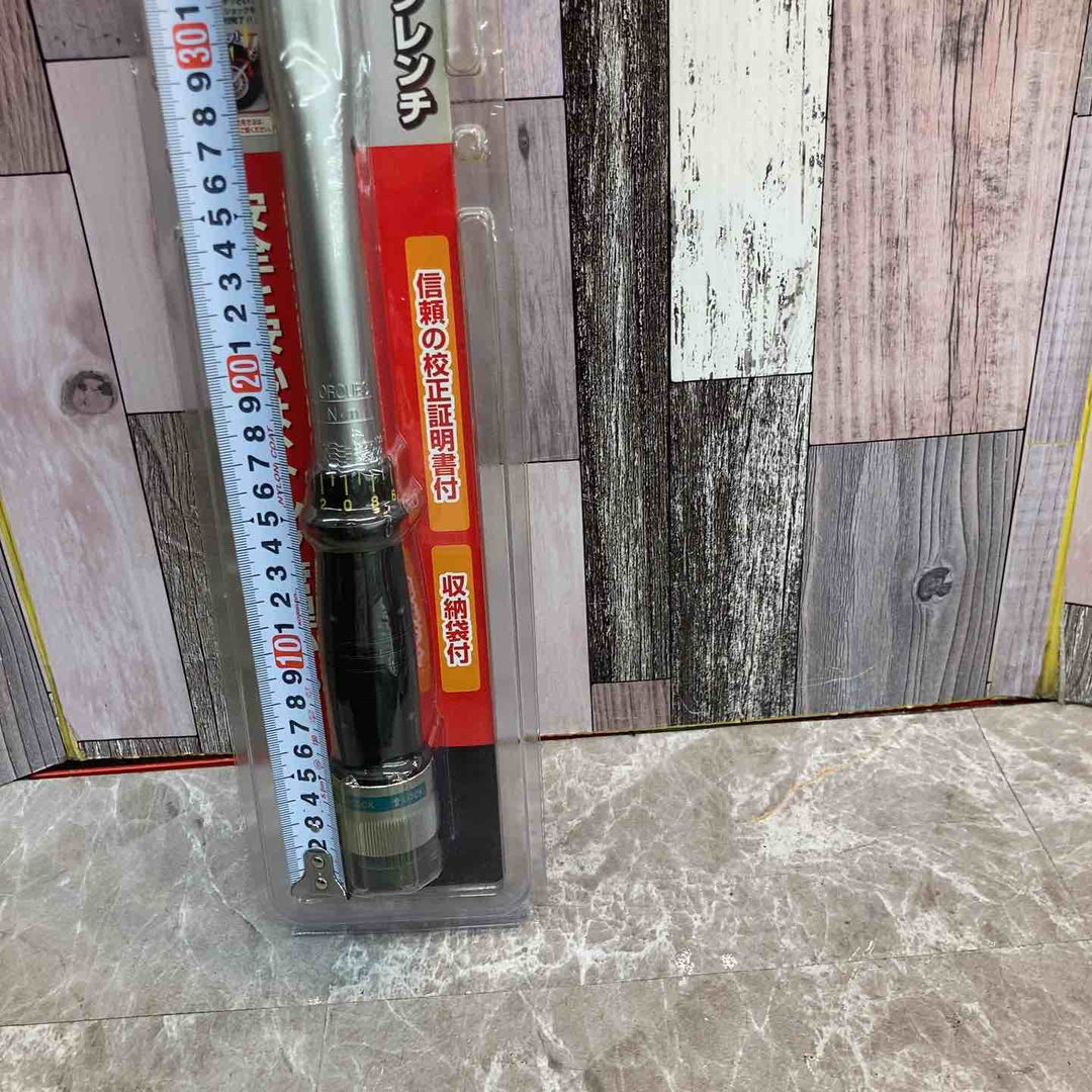 ◇トネ(TONE) プレセット形トルクレンチ 差込角12.7mm(1/2") T4HC140 140N・m【八潮店】