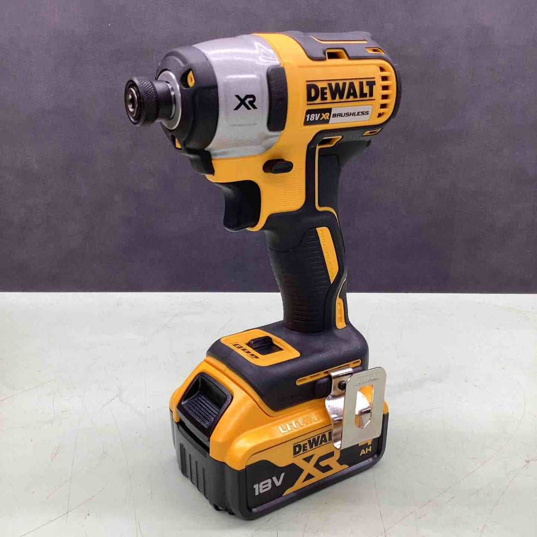 DEWALT インパクトドライバ DCF887M2【越谷店】