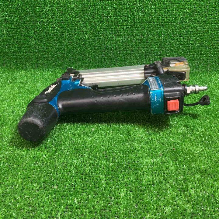 ◇マキタ(makita) 高圧フィニッシュネイラ AF551HM【藤沢店】