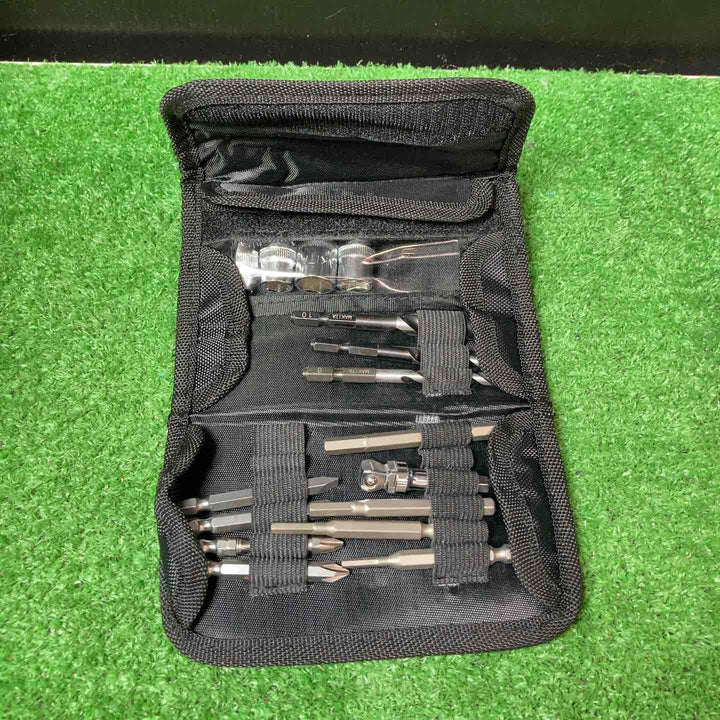 【美品】☆マキタ(makita) コードレスインパクトドライバ TD090DWXW インパクト・ライト・ビットセット【岩槻店】
