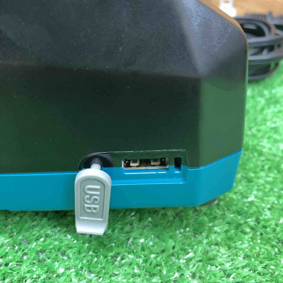 【中古美品】 マキタ/makita 急速充電器 DC40RA 【鴻巣店】