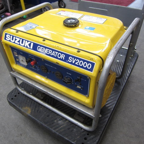 店頭受取り限定】SUZUKI スズキ SV2000 エンジン発電機【川崎店