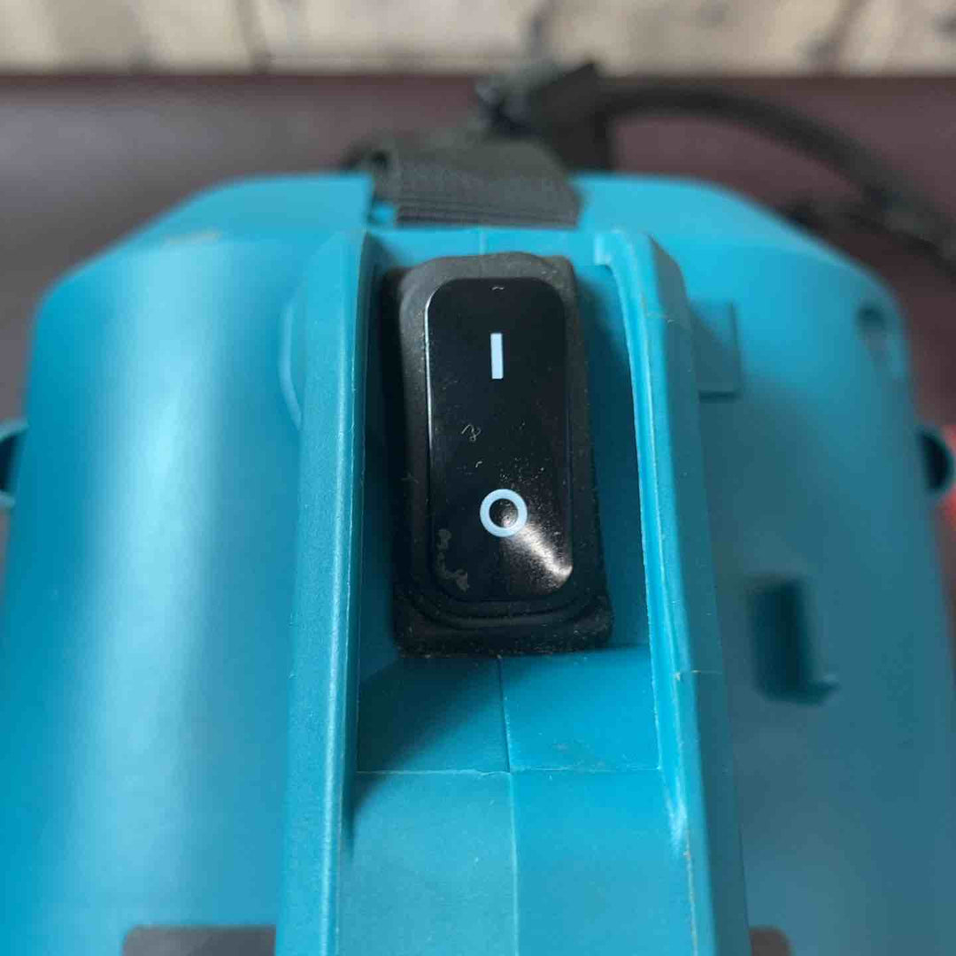 【中古品】 マキタ(makita) 充電式噴霧器 MUS054DZ(本体のみ) 電動薬剤散布機 電動噴霧器 【東大和店】