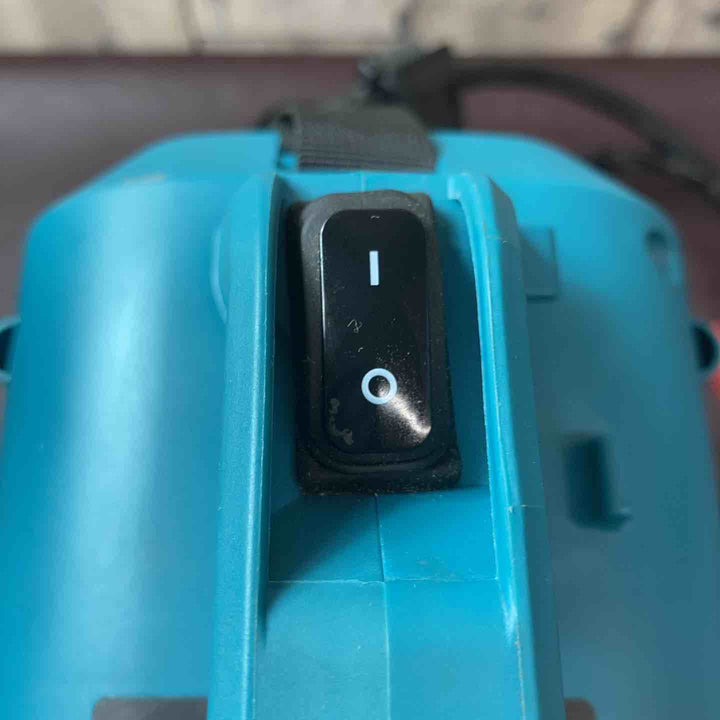 【中古品】 マキタ(makita) 充電式噴霧器 MUS054DZ(本体のみ) 電動薬剤散布機 電動噴霧器 【東大和店】