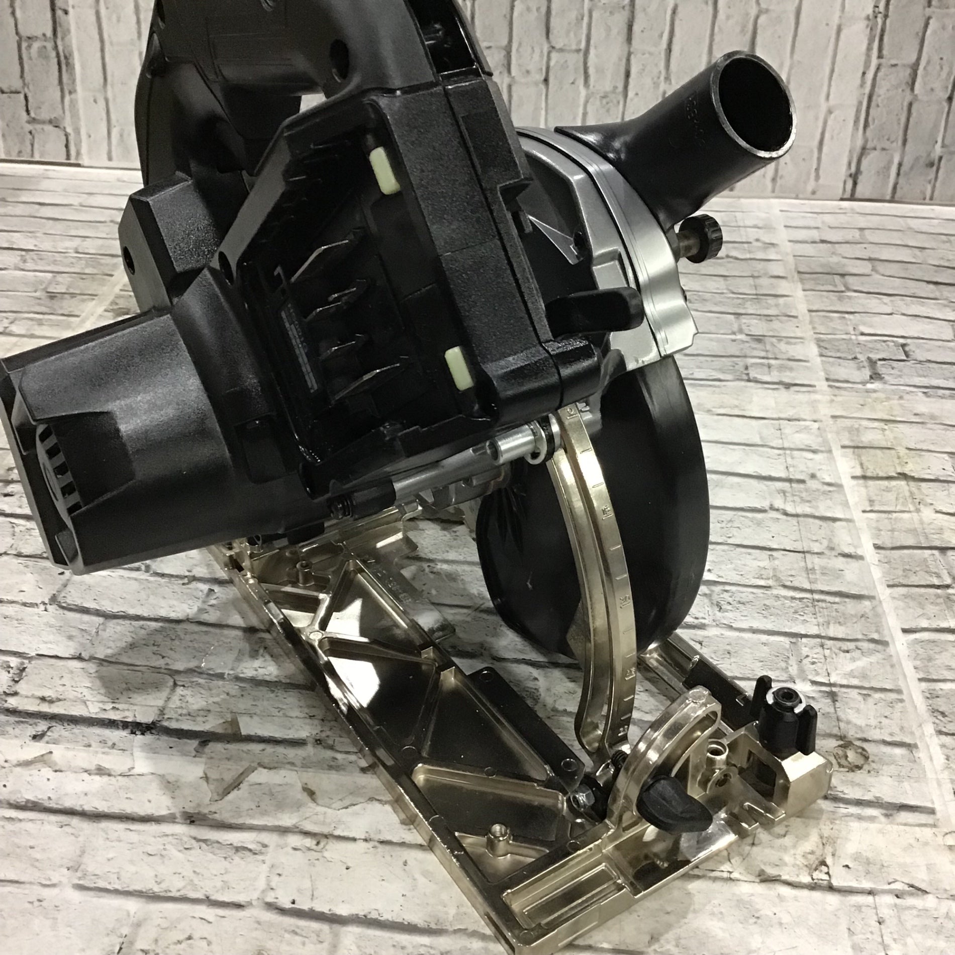 ☆マキタ(makita) コードレス丸のこ HS001GZB【川口店】 – アクト
