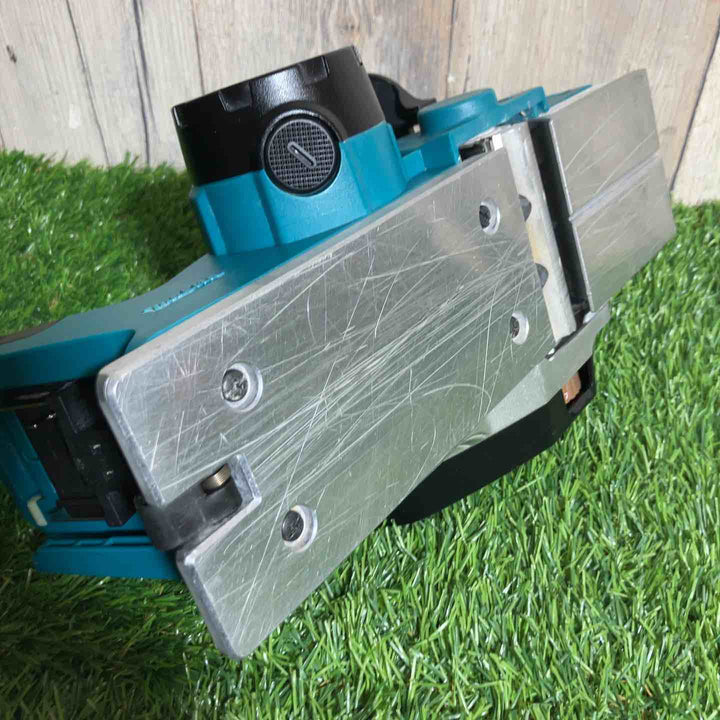 ★マキタ(makita)18V コードレスカンナ KP180DZ 本体のみ【戸田店】