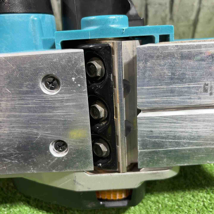 ◇マキタ(makita) 14.4Vコードレスカンナ KP140DZ【川口店】