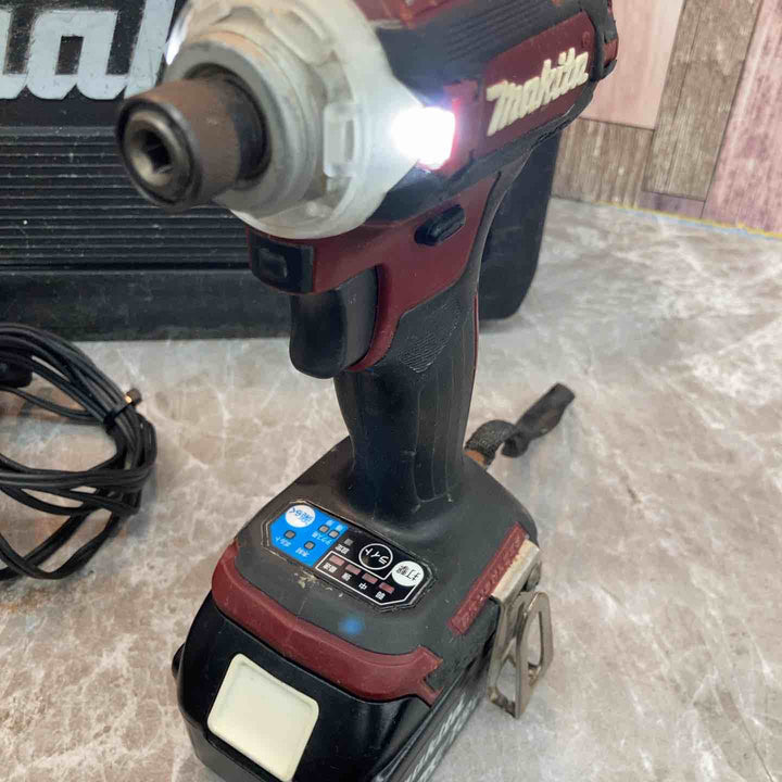 ★マキタ(makita) 18V コードレスインパクトドライバー TD171DGXAR オーセンティックレッド【八潮店】