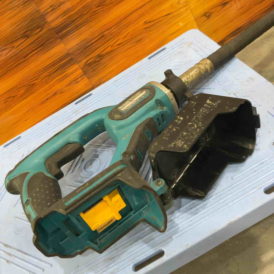 【店頭受取り限定】★マキタ(makita) コードレスコンクリートバイブレータ VR350DZ 18V 動作確認済み【川口店】
