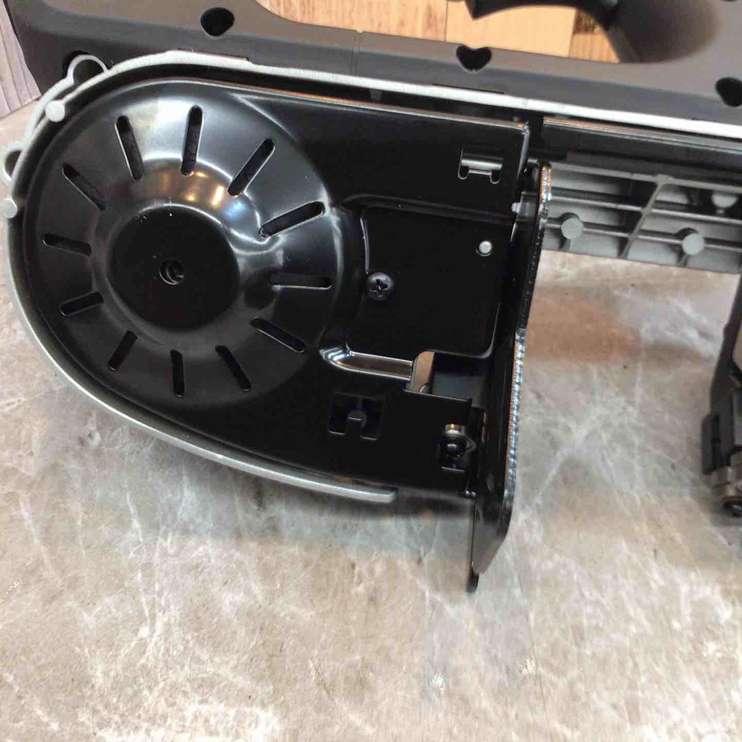 ◇RYOBI 充電式スチールバンドソー BSB-180 本体のみ【八潮店】