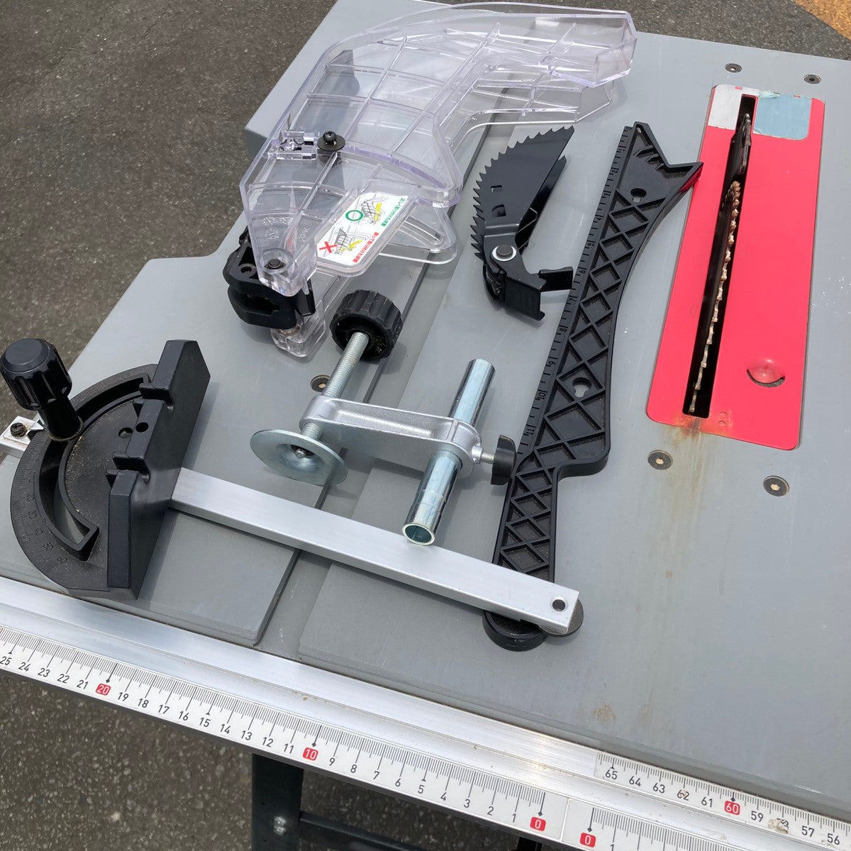 中古品/店頭受取り限定】SK11 木工用テーブルソー 最大幅1000×奥行