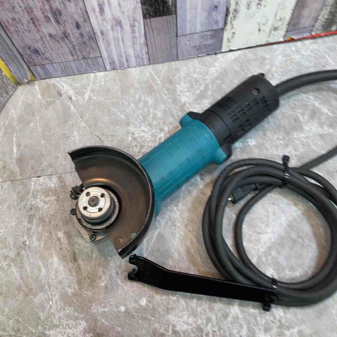☆マキタ(makita) 100mmディスクグラインダ 9533CB【八潮店】