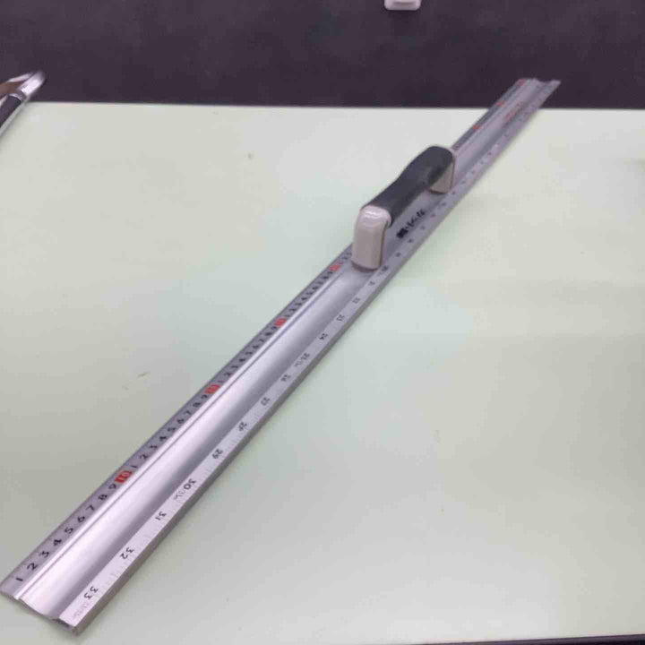 シンワ測定 カット師 W左基点 取手付 1000M 65093【越谷店】