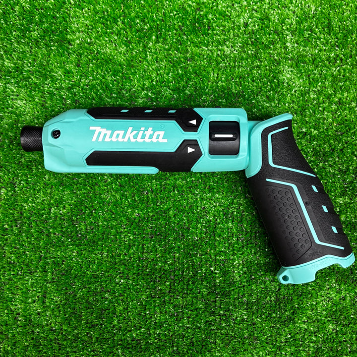 ◇マキタ(makita) 10.8Vコードレスインパクトドライバ TD023DZ 限定色【ターコイズブルー】 本体+ケース【電材館越谷店】