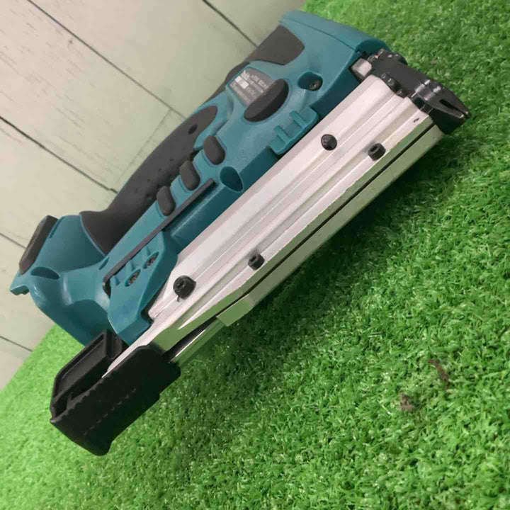 ☆マキタ(makita) コードレスピンネイラ PT350DRF 14.4V 動作確認済【川口店】