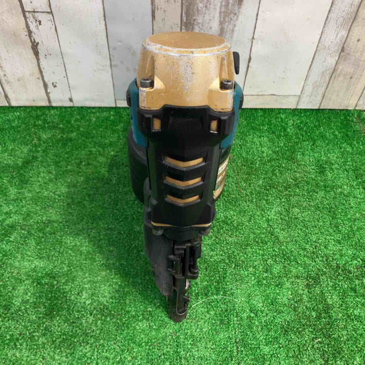 マキタ 65mm 高圧エア釘打 エアダスタ付 ゴールド AN633HSP1【町田店】