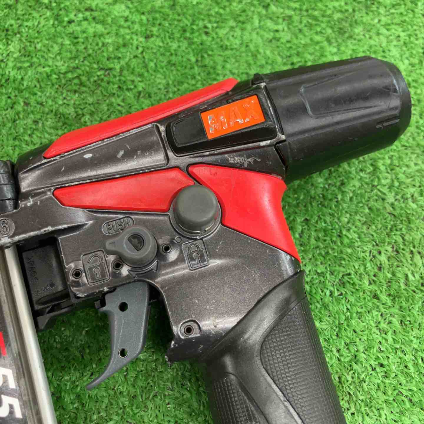 中古品】 ◎メンテ済み◎ マックス/MAX 高圧フィニッシュネイラ・HA 中古品】 ◎メンテ済み◎ マックス/MAX 高圧フィニッシュネイラ・HA