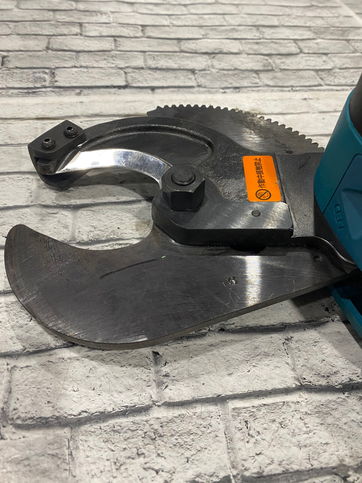 ★マキタ(makita) コードレスケーブルカッター TC101DRG【川口店】
