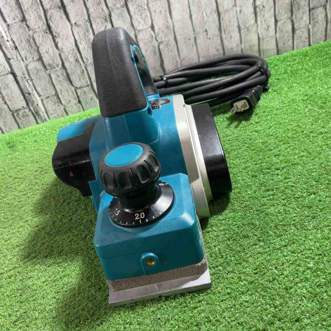 ☆マキタ(makita) 電気カンナ KP0800A 動作確認済【川口店】