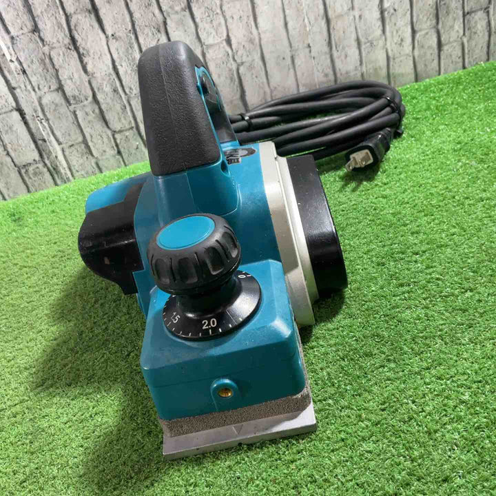 ☆マキタ(makita) 電気カンナ KP0800A 動作確認済【川口店】