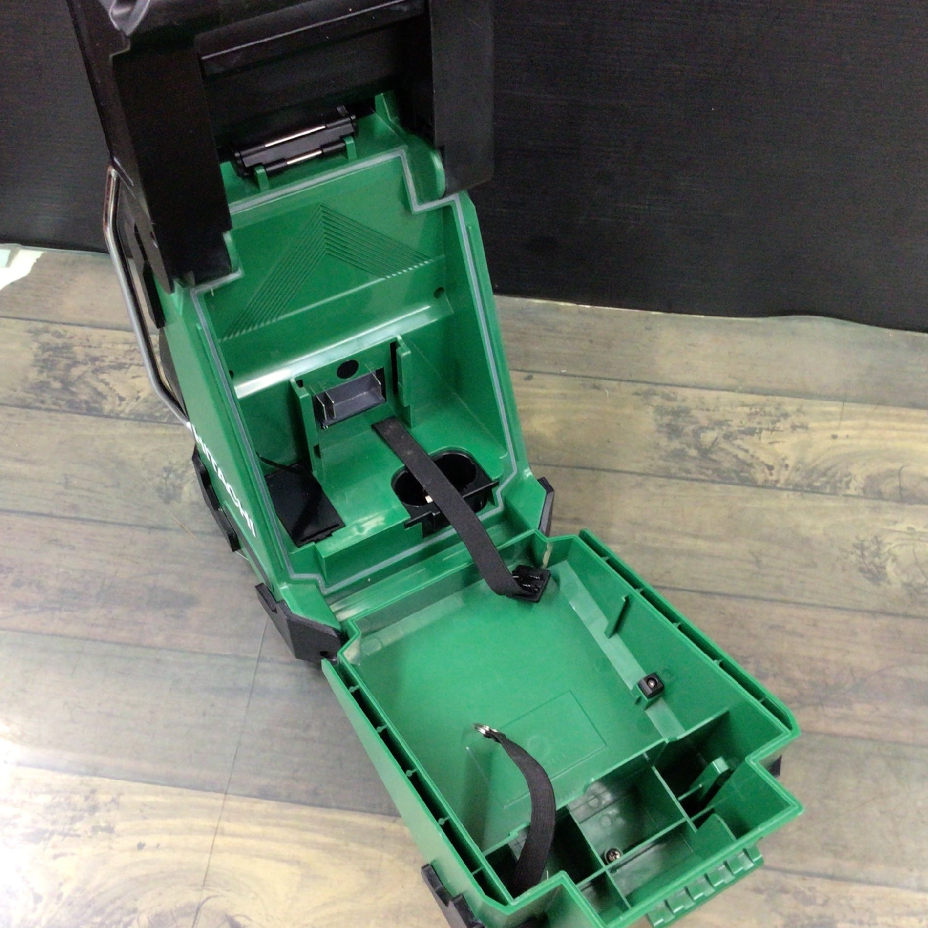 HiKOKI UR18DSL2 ラジオ【野田愛宕店】【店頭取引限定】【中古】ITWGV6V7B2FI HiKOKI（ハイコーキ） 18Vコードレスラジオ 本体のみ