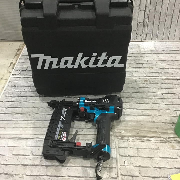 ★マキタ(makita) 高圧フロアタッカ AT451HM【川口店】