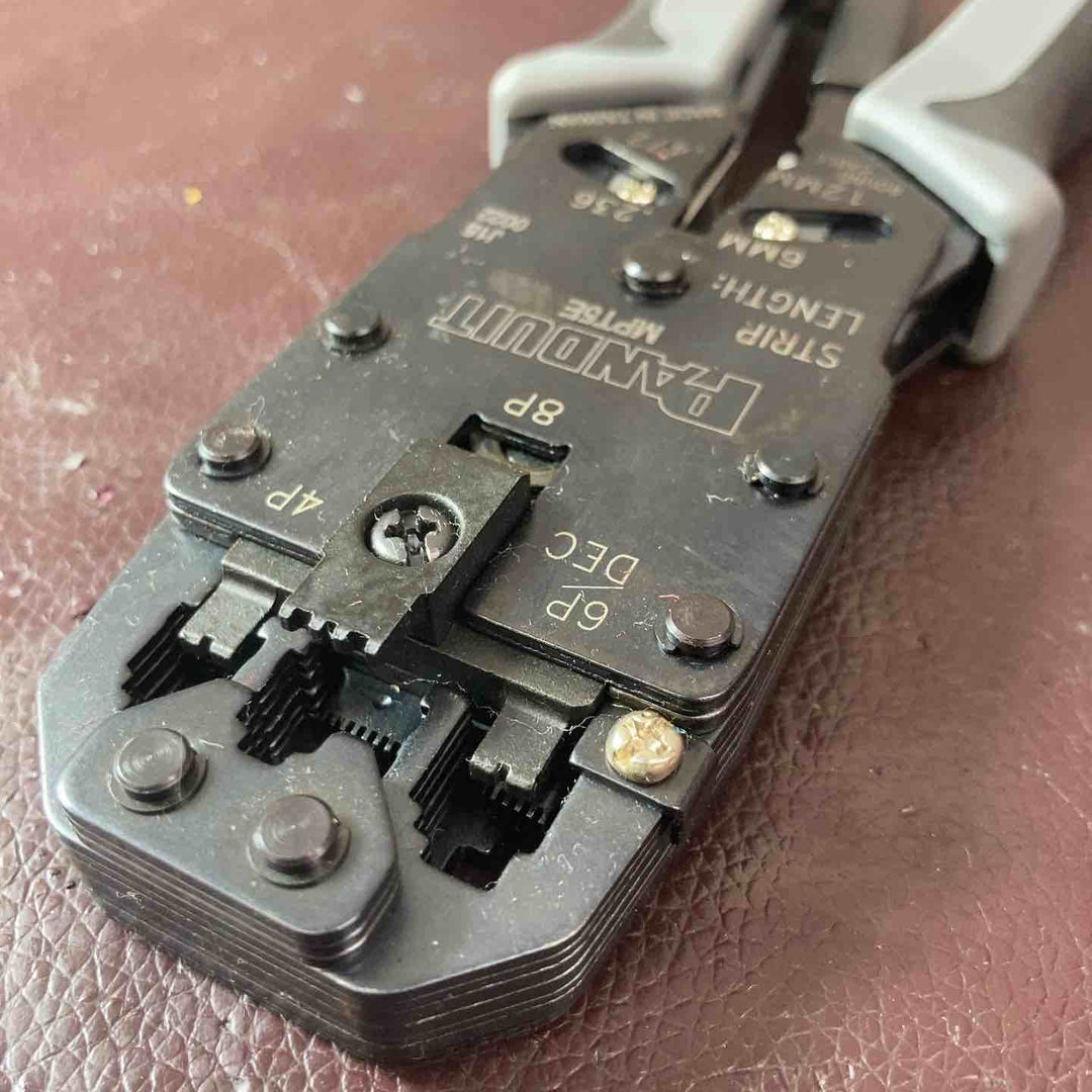 【中古品】パンドウイット モジュラプラグ圧着工具 マルチタイプ ケース付キット MPT5E-KIT【東大和店】