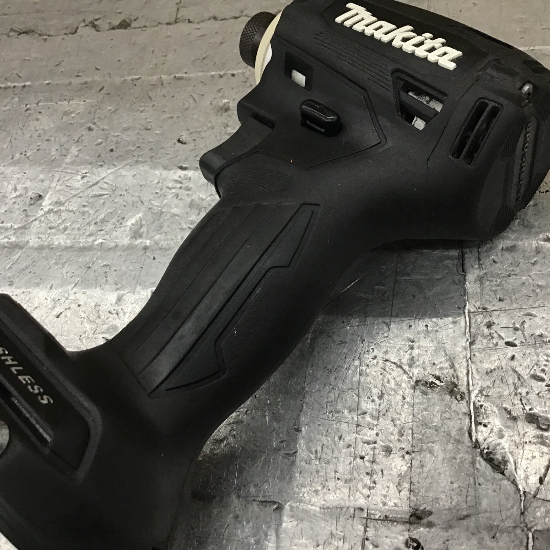 ☆マキタ(makita) コードレスインパクトドライバー TD162DRGXB【所沢店