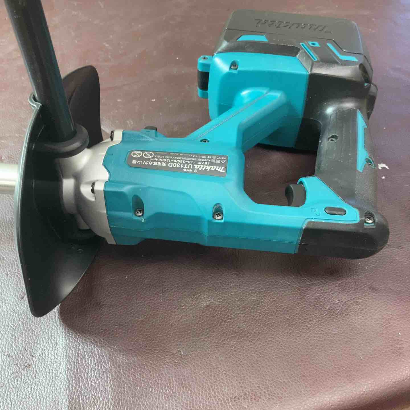 中古品】 マキタ(makita) コードレスかくはん機 UT130DZ コードレス