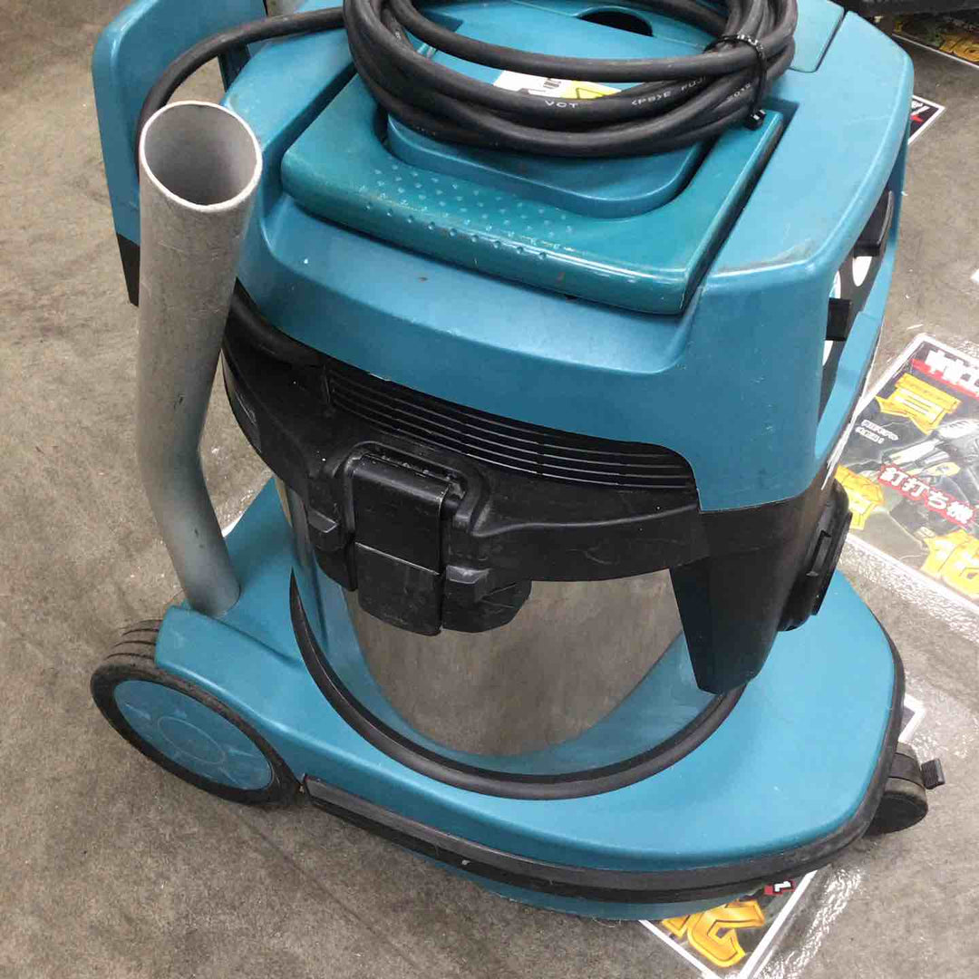マキタ(makita) 集じん機 乾湿両用 VC2200【川崎店】