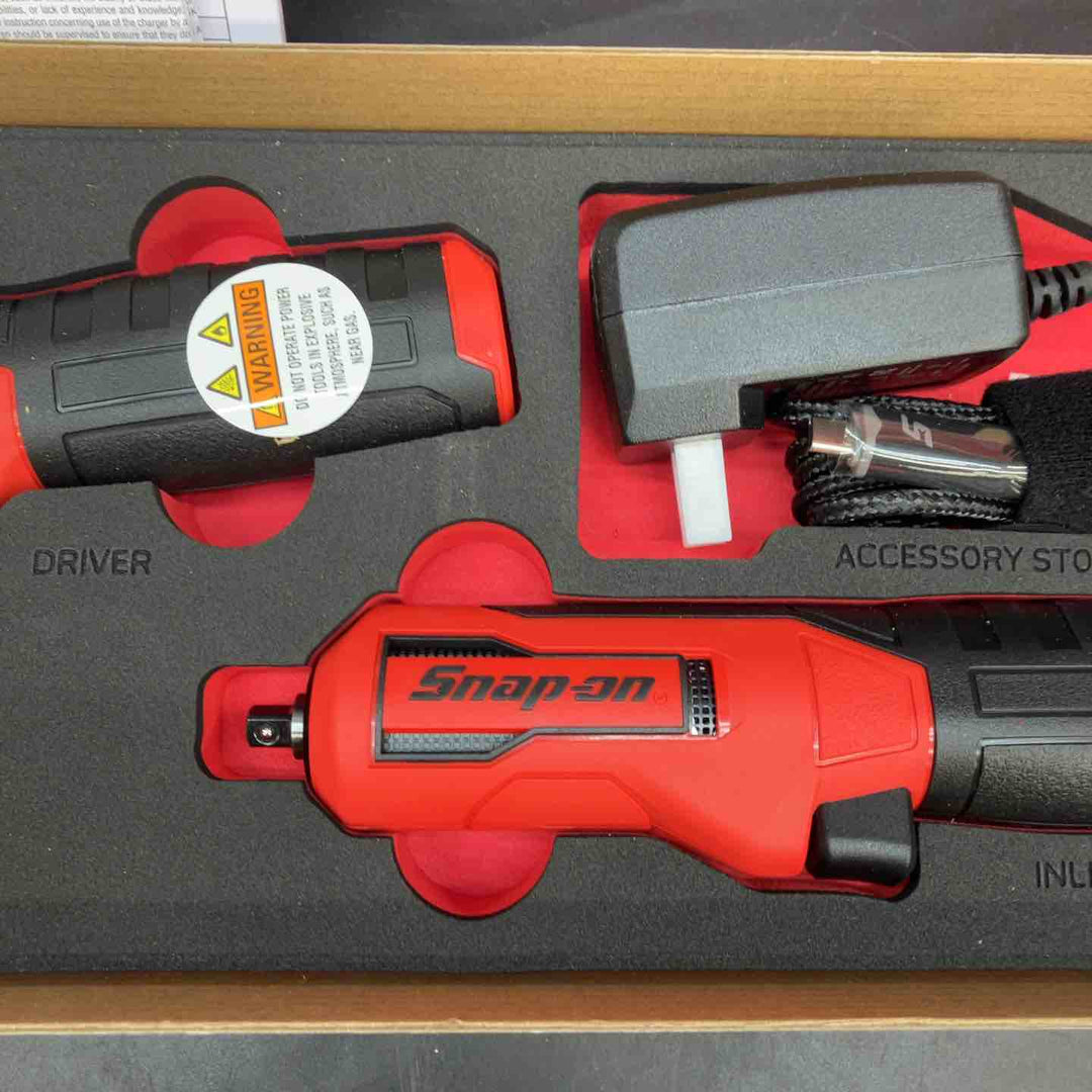 【未使用品】スナップオン1/4 ナノアクセスツールキット (小型充電式ドライバー2種セット)CTNN13KFJ【川越店】