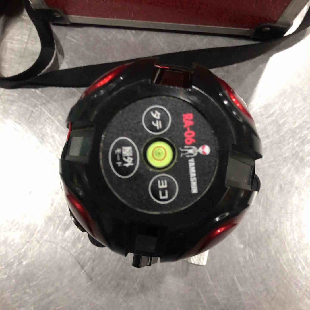 ◇山真製鋸(YAMASHIN) レッドエイリアン レーザー墨出し機 RA-06【川口店】