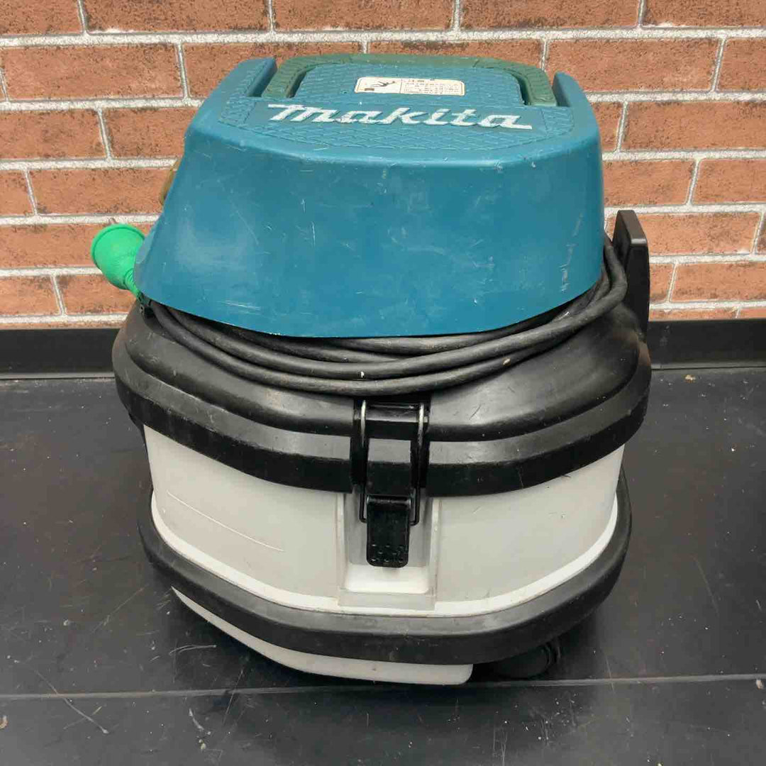 【中古品】マキタ(makita) 乾式 集じん機 482(P)【藤沢店】