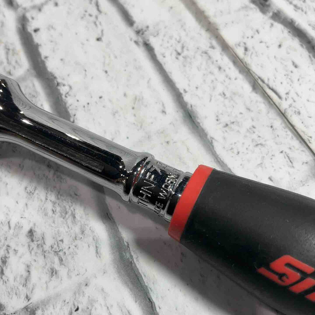 スナップオン(Snap-on) 1/4ソフトグリップラウンドヘッドラチェットハンドル(赤) THNF72【川口店】