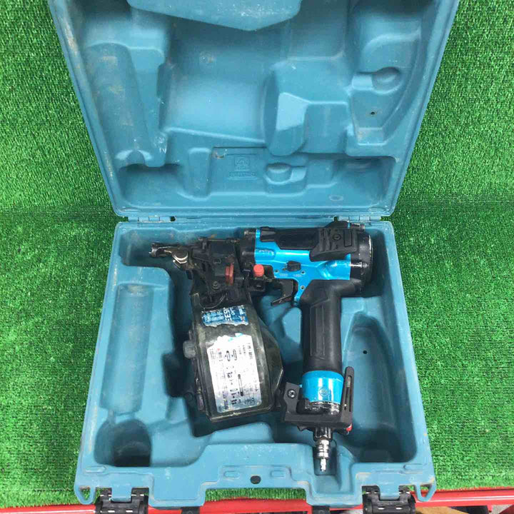 ★マキタ(makita) 高圧エア釘打ち機 AN533HM【川崎店】