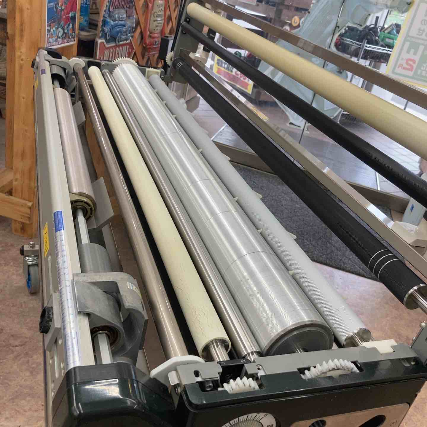 店頭受取り限定/動作良好】美品！KLASS(旧:極東産機) 自動壁紙糊付機