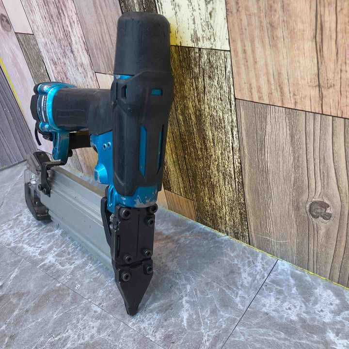★マキタ(makita) 高圧フィニッシュネイラ AF552HM【八潮店】