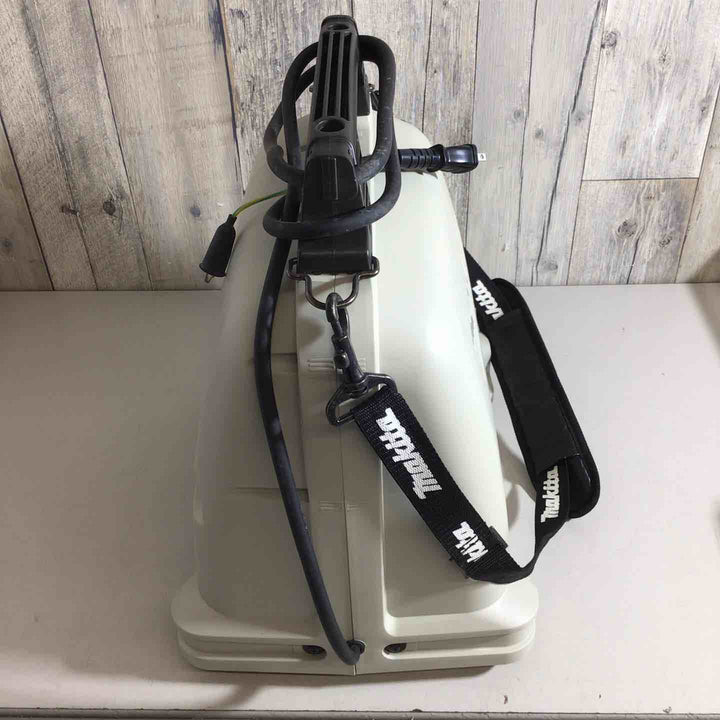 ★マキタ(makita) エアコンプレッサー AC700【戸田店】