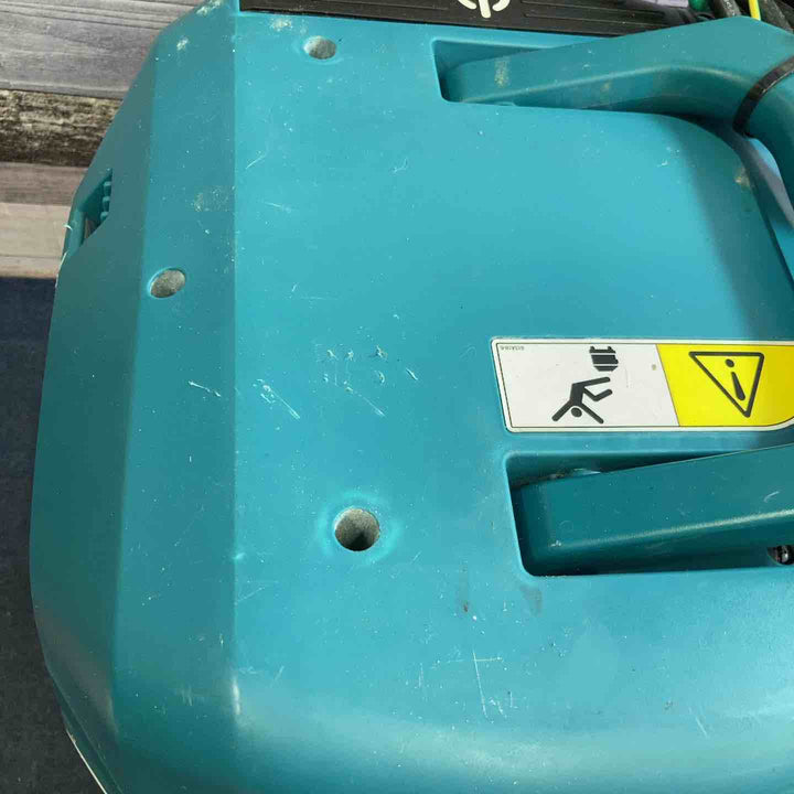 ★マキタ(makita) 集じん機 乾式 VC0830 連動機能【八潮店】