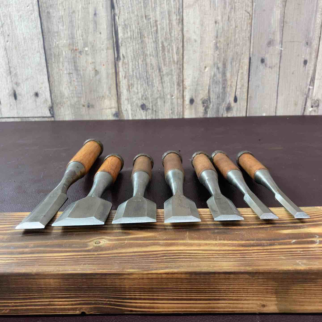 【中古品】 叩き鑿(のみ) 助丸 ハイス鋼 サイズ別 7本組 鑿・鉋・大工道具 骨董品 和工具 【東大和店】