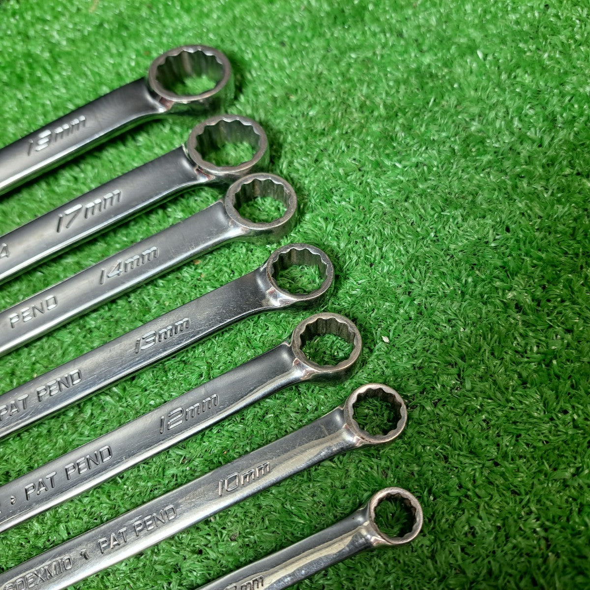 スナップオン SOEXRM710 フランクドライブ ギアレンチ コンビ セット 未使用品です。 スナップオン/Snap-on フランクドライブコンビネーションレンチ 7本
