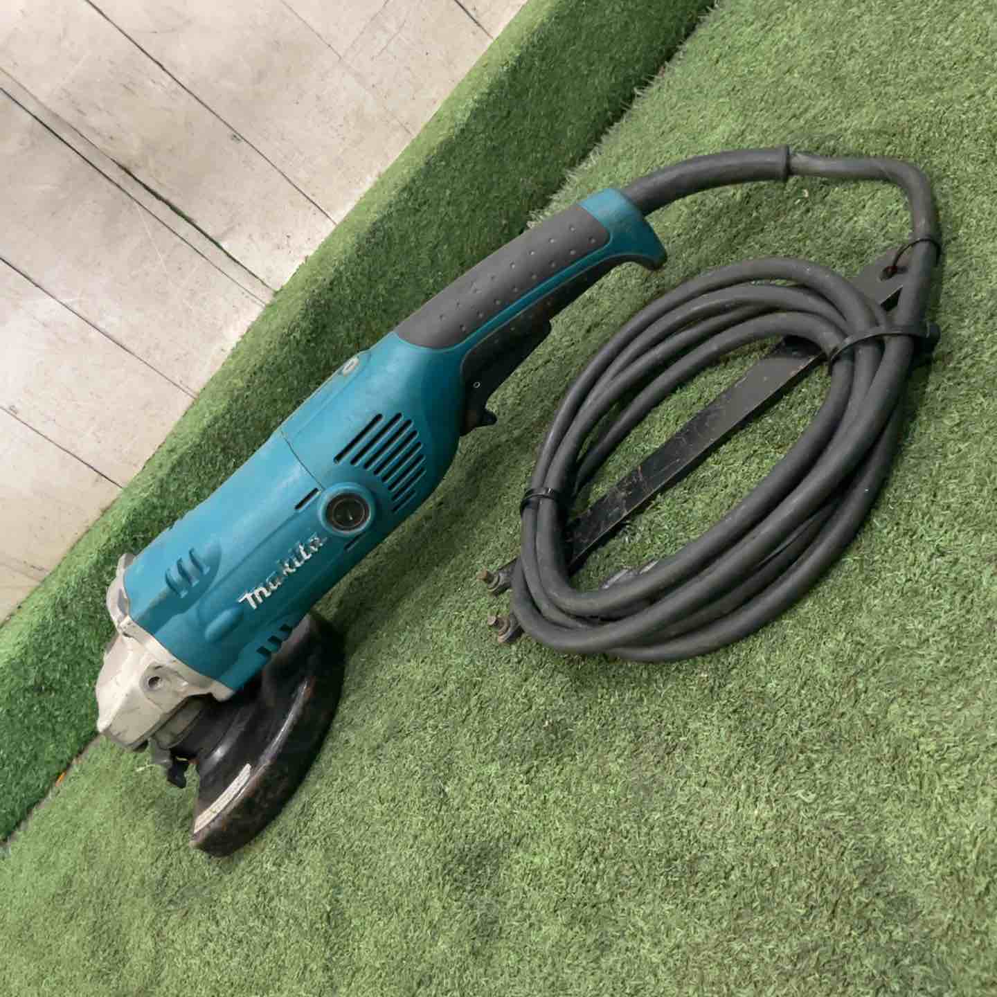 ☆マキタ(makita) 150mm電子ディスクグラインダ GA6021C 動作確認済