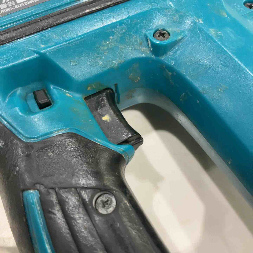 ★マキタ(makita) コードレスピンネイラ PT353DZ【川口店】