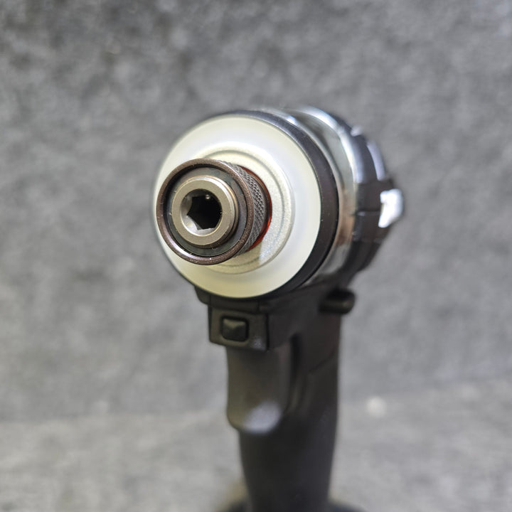 【未使用本体+中古18V 6.0Ahバッテリのセット品！】マキタ(makita) コードレスインパクトドライバー TD173DZB【桶川店】