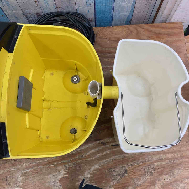 【中古品】◇ケルヒャー(Karcher) 業務用 カーペットリンスクリーナー Puzzi 100 プッツィ ノズル2種付き【柏店】